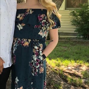 Maxi dress with pockets!